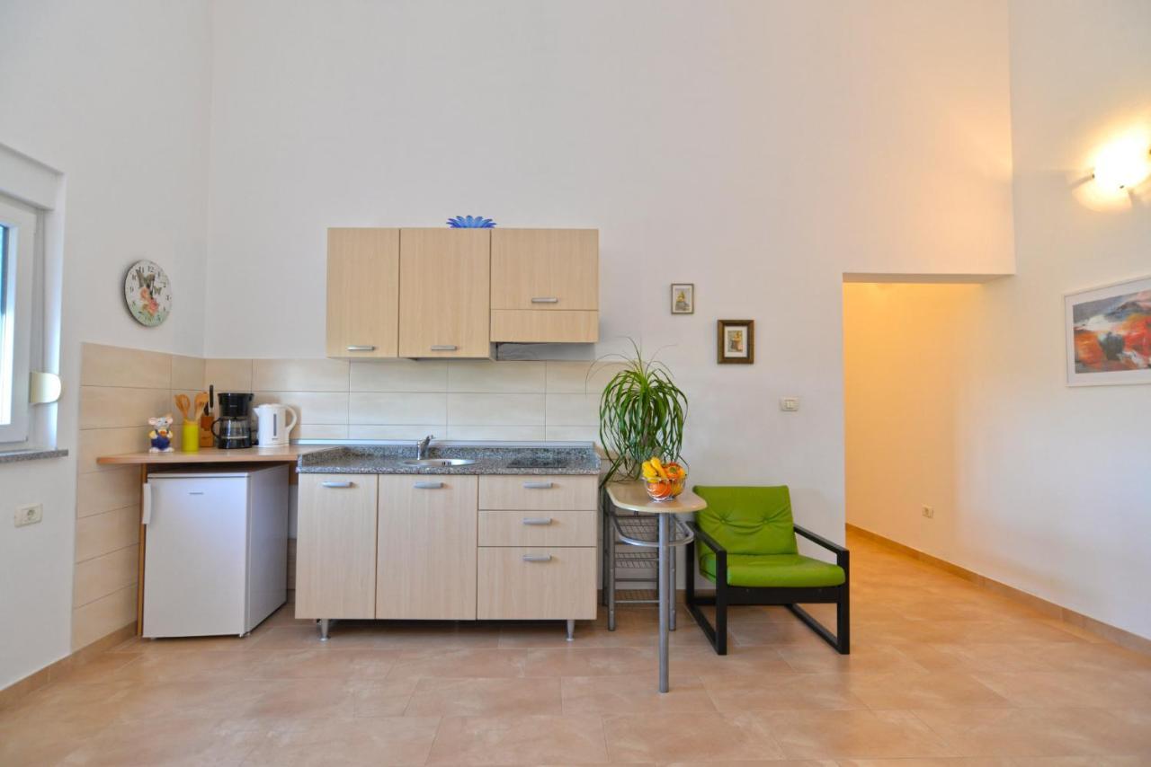 Apartments Bernarda 1773 Banjole Kültér fotó