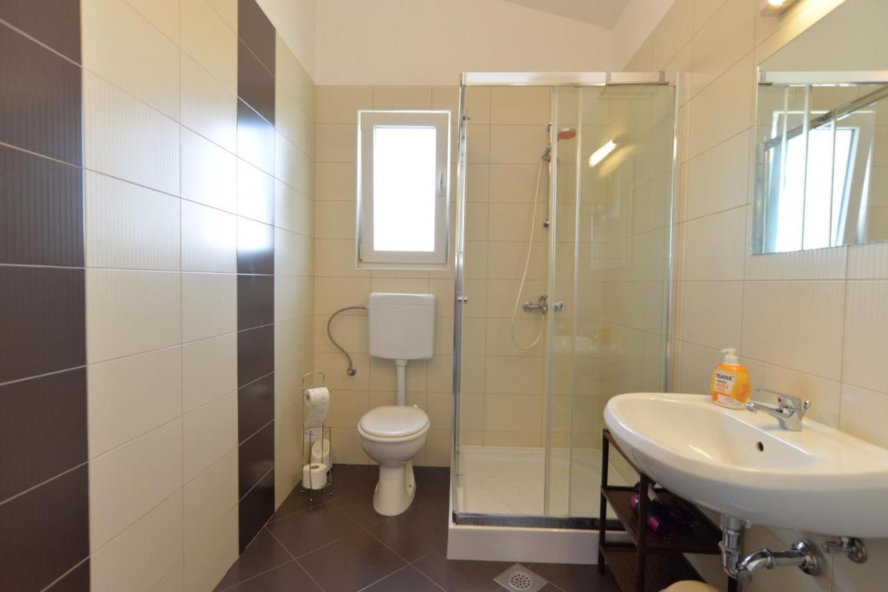 Apartments Bernarda 1773 Banjole Kültér fotó