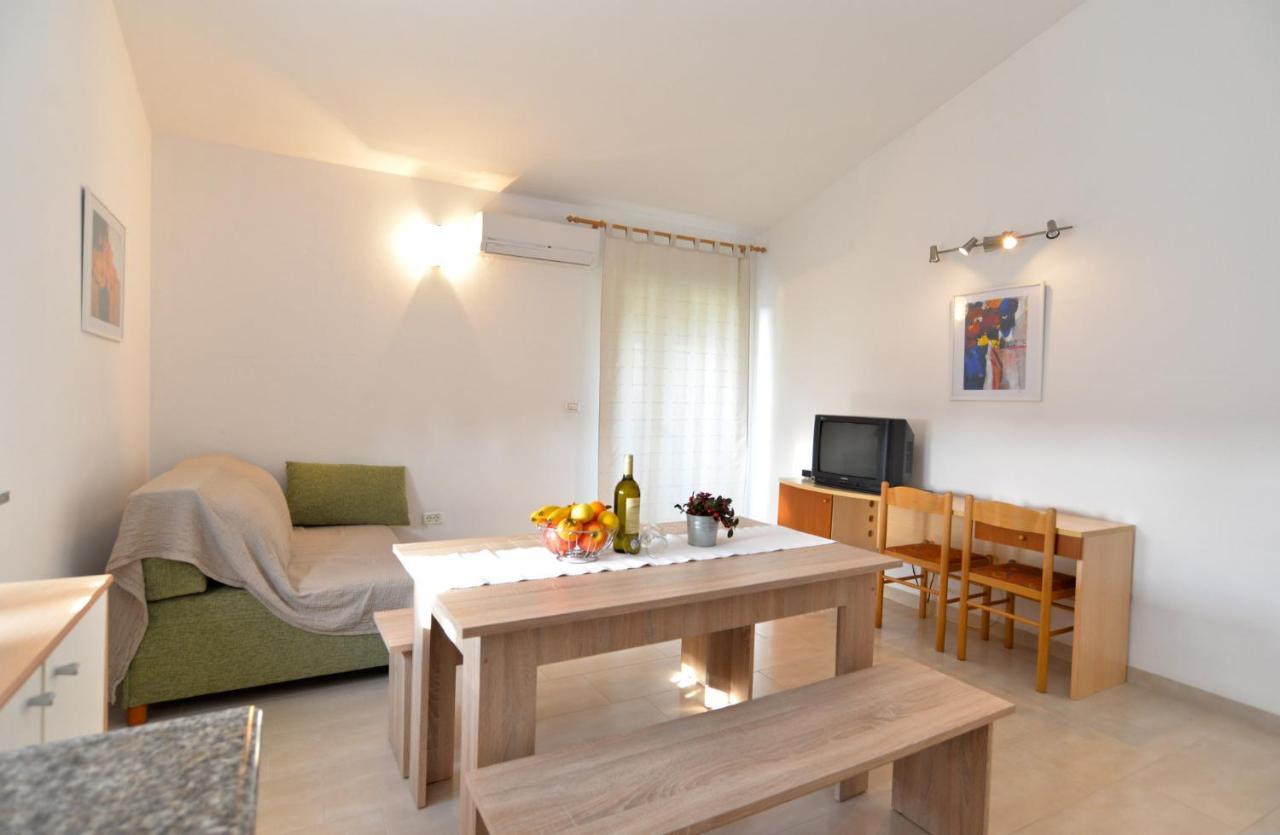 Apartments Bernarda 1773 Banjole Kültér fotó