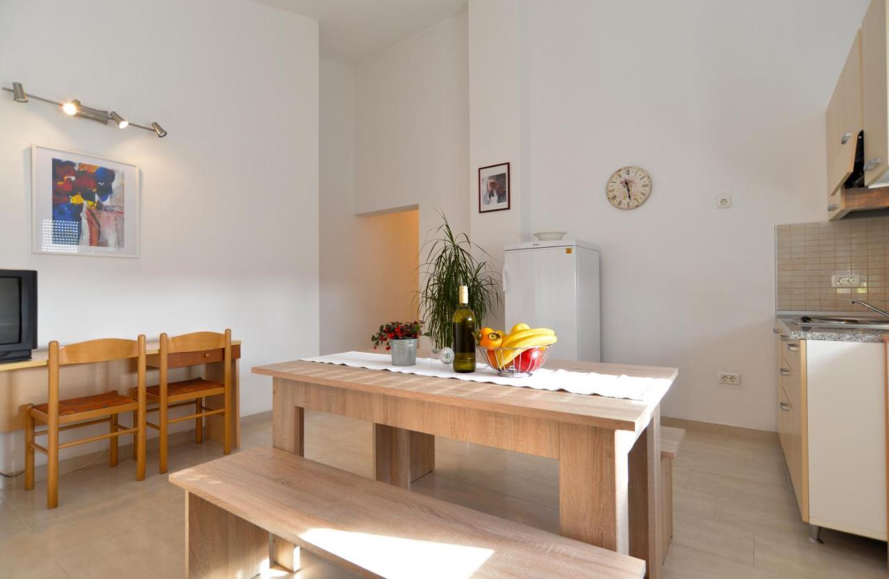 Apartments Bernarda 1773 Banjole Kültér fotó