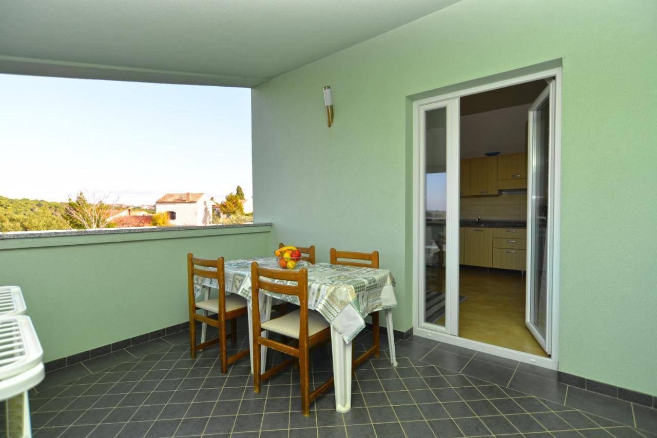 Apartments Bernarda 1773 Banjole Kültér fotó