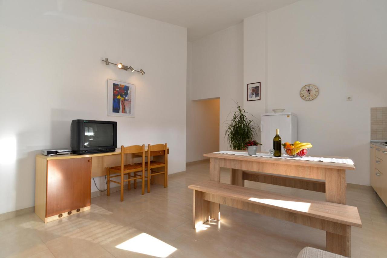 Apartments Bernarda 1773 Banjole Kültér fotó