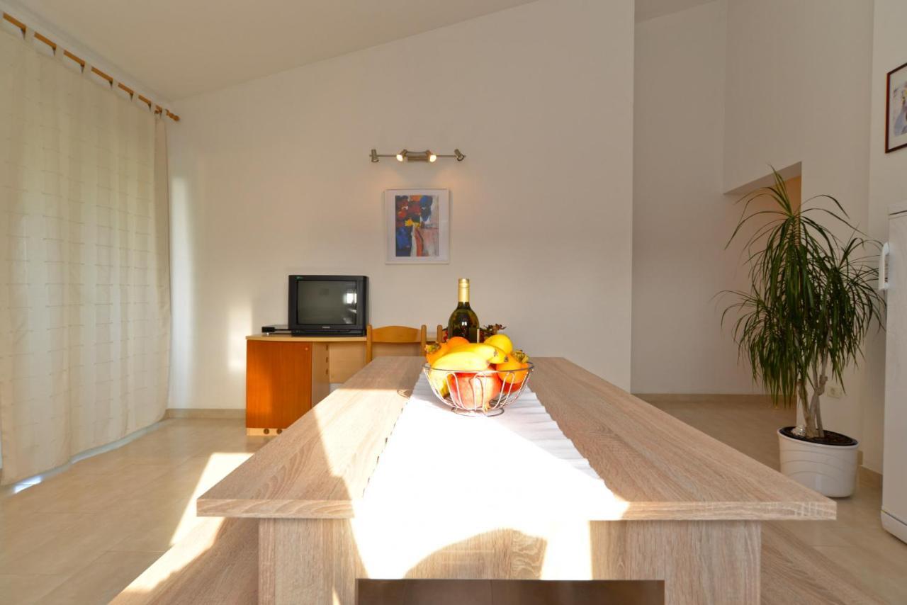 Apartments Bernarda 1773 Banjole Kültér fotó